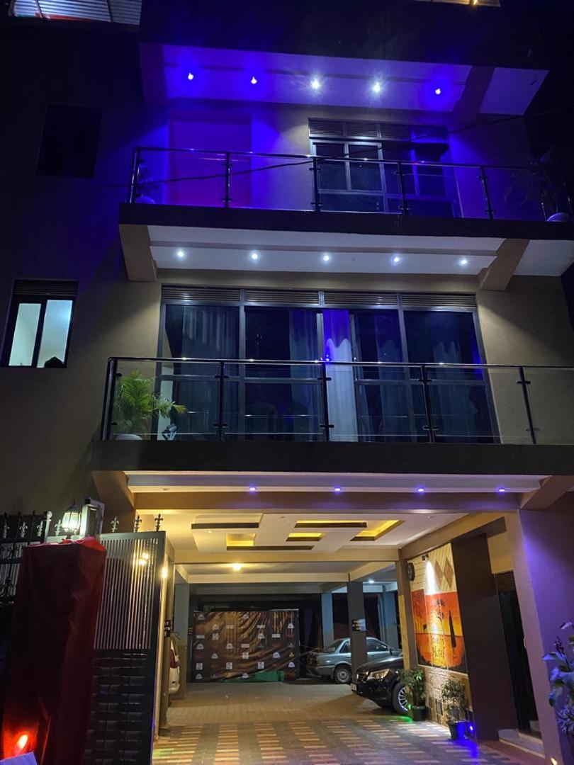 Javelin Hotel , Kampala, Uganda Tula Exterior photo
