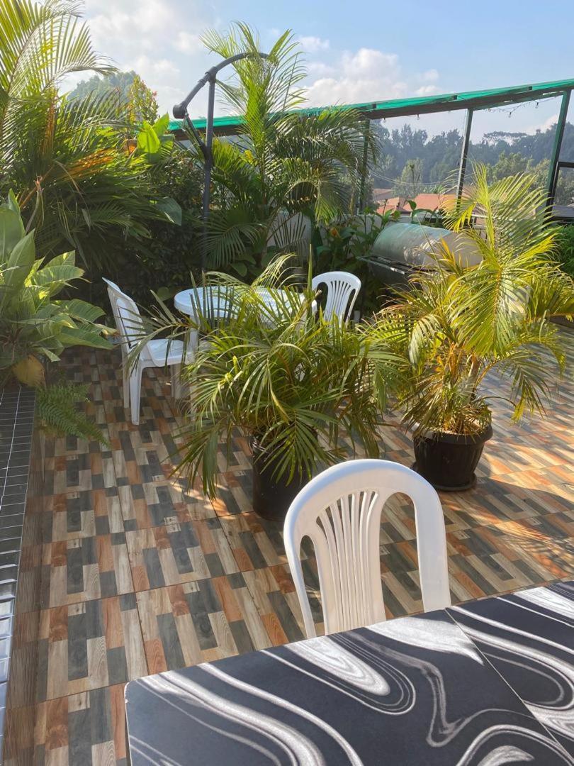 Javelin Hotel , Kampala, Uganda Tula Exterior photo
